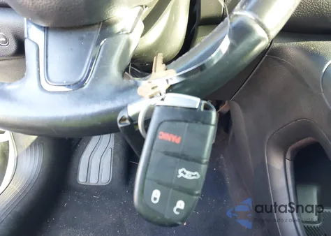 2015 Chrysler 200 S z USA, uszkodzony, nr VIN 1C3CCCBB9FN637828